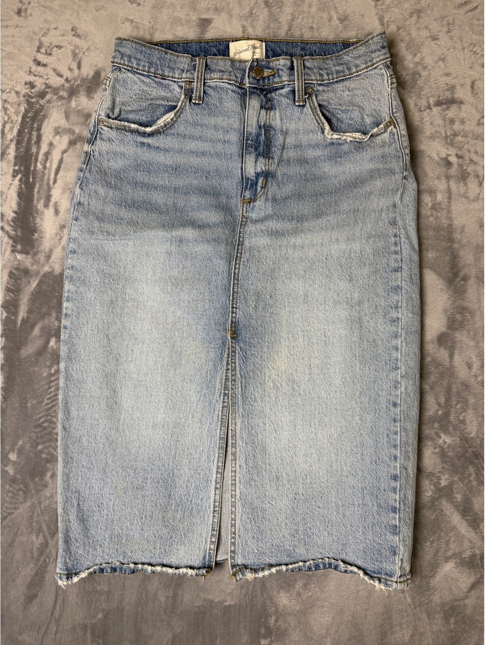 Universal Thread Denim Midi Skirt Womens 10 Light Wash Distressed Raw Hem
